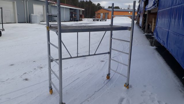 ALUMIINITELINE PIENI 0,8X1,8M KORK1,7M