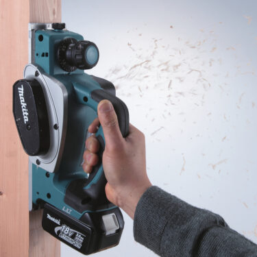 MAKITA AKKUHÖYLÄ 18V DKP180Z