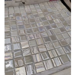 MOSAIIKKI VALKOINEN (30X30)